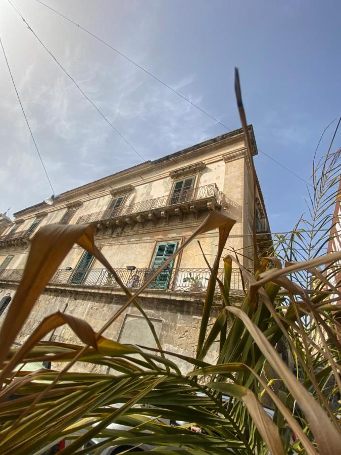 Palazzo Zappata Luxury Room Noto Centro Kültér fotó