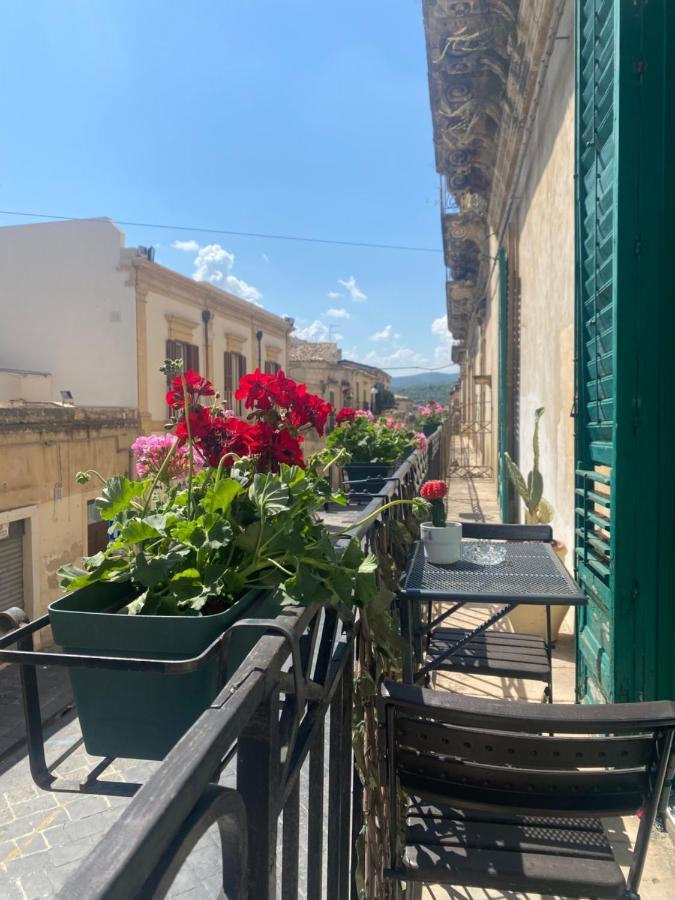 Palazzo Zappata Luxury Room Noto Centro Kültér fotó